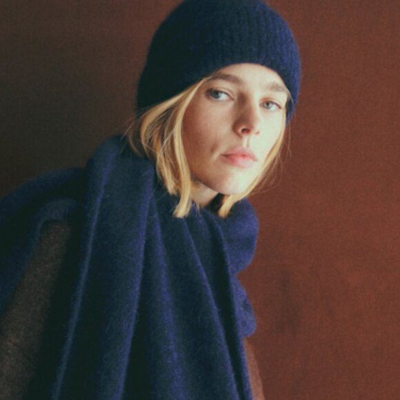 Sezane Accessories - NEW Sézane Paul Beanie in Navy Blue
